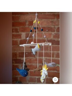 Creative Co-Op Wool Felt Sea Animal Mobile, 9" Round x 25" H, Multicolor NWT